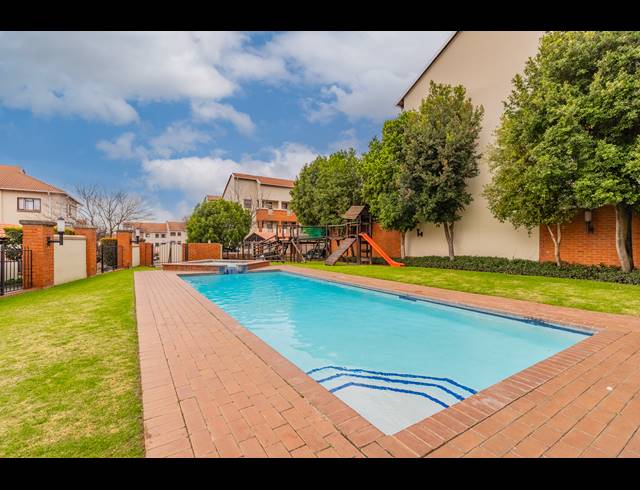 2 BEDROOM APARTMENT FOR SALE IN PAULSHOF